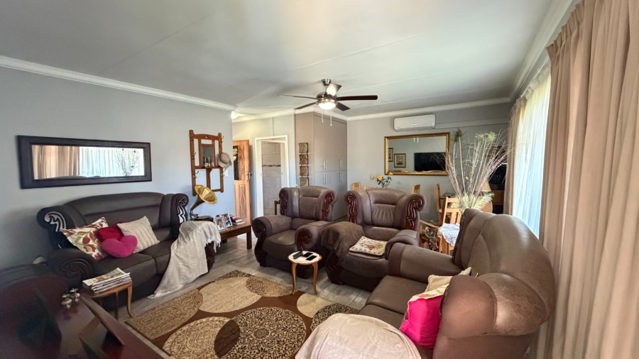 2 Bedroom Property for Sale in Miederpark North West